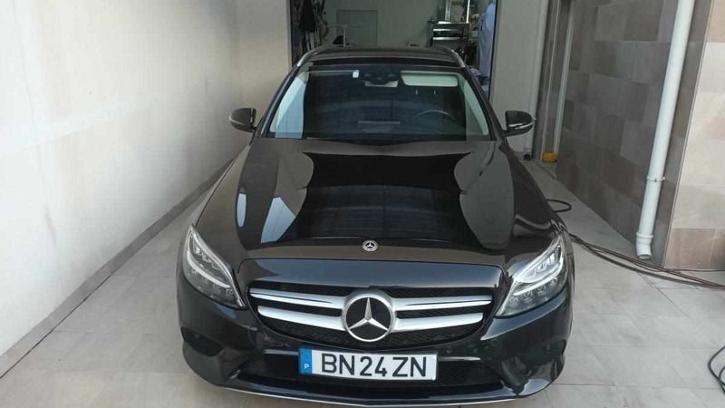 Usado Mercedes C300 306 HP (225 kW) 2020 Preto Carrinha