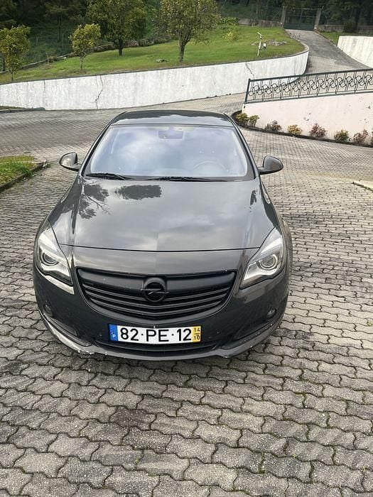 Usado Opel Insignia 163 HP (119 kW) 2014 Sedan