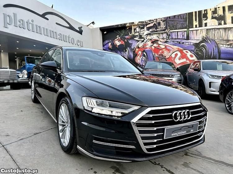 Cinza Usado 2020 Audi A8 Premium Sedan | € 54.950 - Imagem 1/1