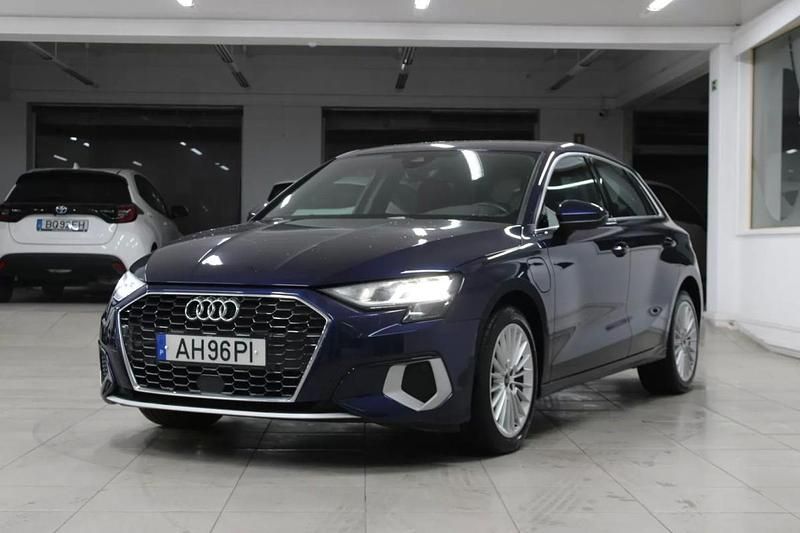Usado Audi A3 Sportback e-tron Advanced 204 HP (150 kW) 2021 Azul Citadino