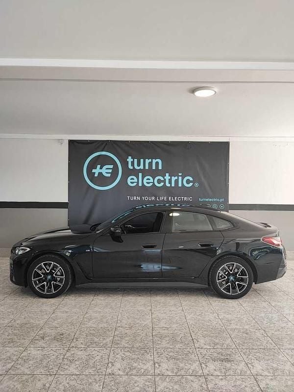 Usado BMW i4 250 kW (340 HP) 2023 Preto Sedan