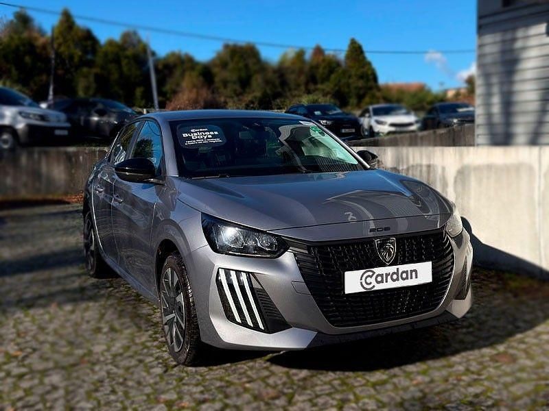 Usado Peugeot e-208 100 kW (136 HP) 2025 Cinzento Citadino
