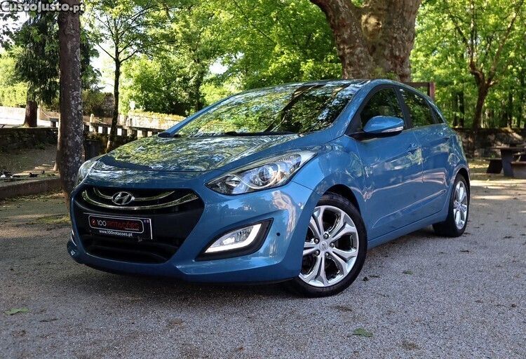 Azul Usado 2014 Hyundai i30 Style | € 12.750 (Preço justo) - Imagem 1/1