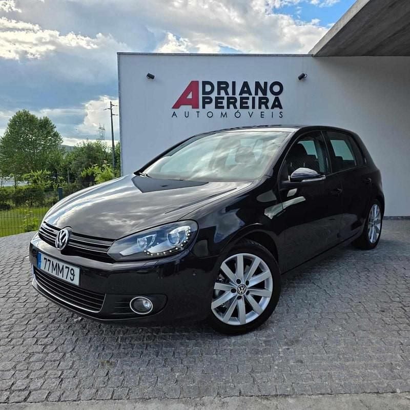 Preto Usado 2011 VW Golf VI Highline Citadino | € 11.990 - Imagem 1/4