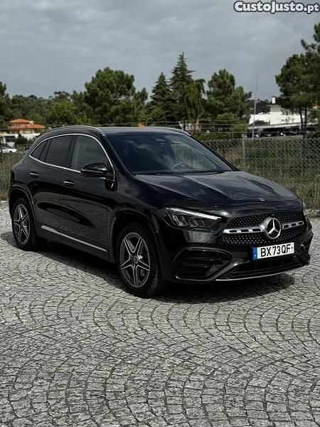 Preto Usado 2024 Mercedes GLA250 AMG line SUV | € 48.750 (Preço justo) - Imagem 1/1