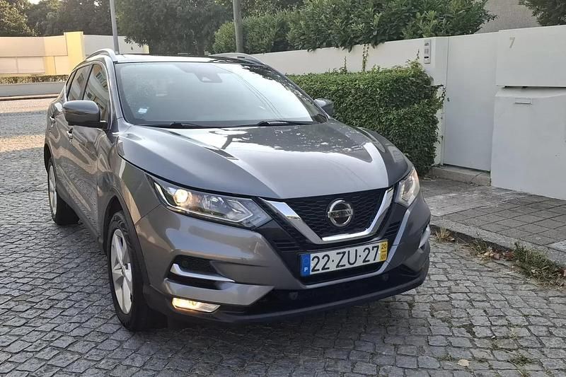 Cinza Usado 2020 Nissan Qashqai N-Connecta SUV | € 19.950 (Preço justo) - Imagem 1/4