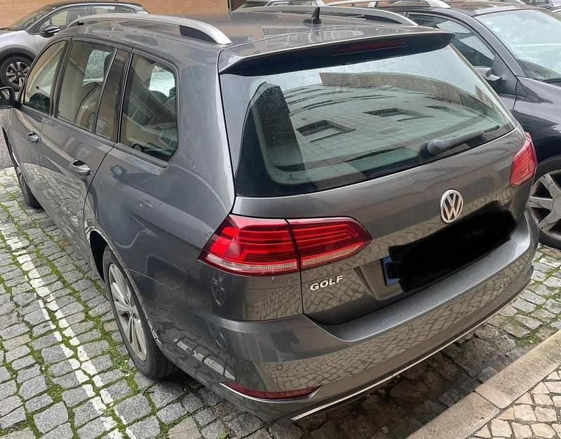 Cinzento Usado 2019 VW Golf VII Carrinha | € 11.750 (Bom preço) - Imagem 1/4