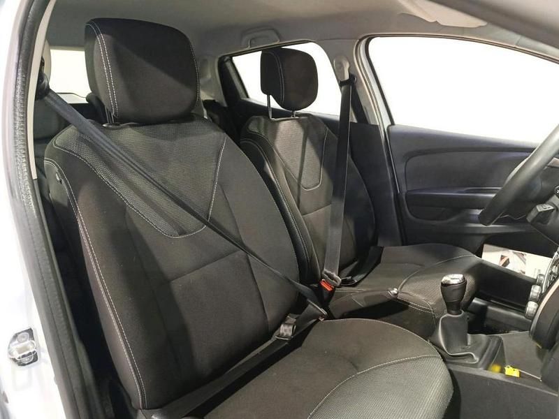 Usado Renault Clio IV Zen 75 HP (55 kW) 2016 Branco