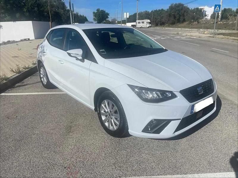 Branco Usado 2022 Seat Ibiza Citadino | € 14.500 (Preço justo) - Imagem 1/4