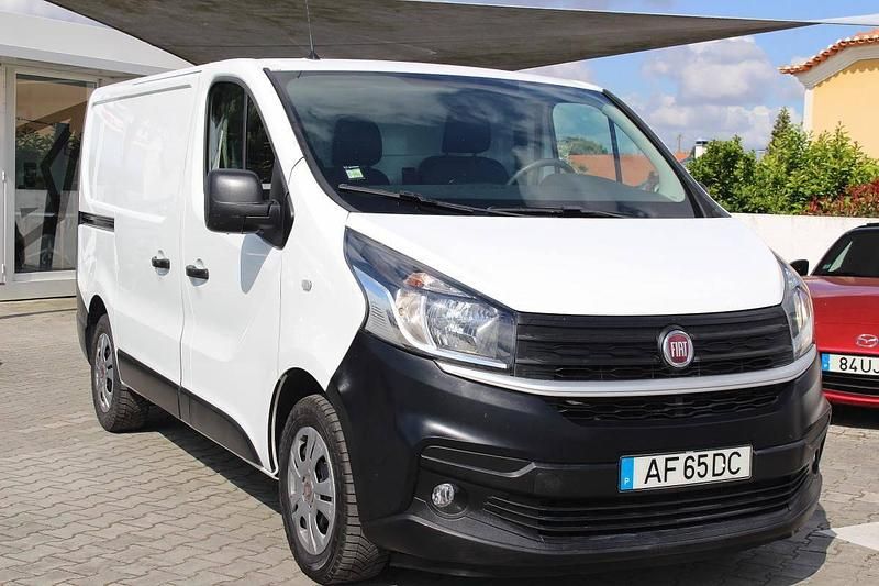 Usado Fiat Talento 120 HP (88 kW) 2021 Branco Monovolume