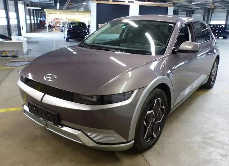 Cinza antracite Usado 2021 Hyundai Ioniq 6 Sedan | € 27.500 - Imagem 1/4