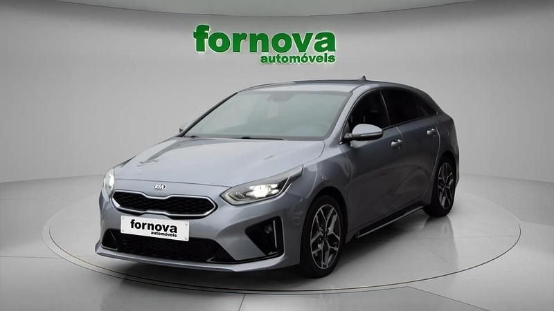 Cinza Usado 2019 Kia Ceed GT GT-Line Carrinha | € 18.900 (Caro) - Imagem 1/4