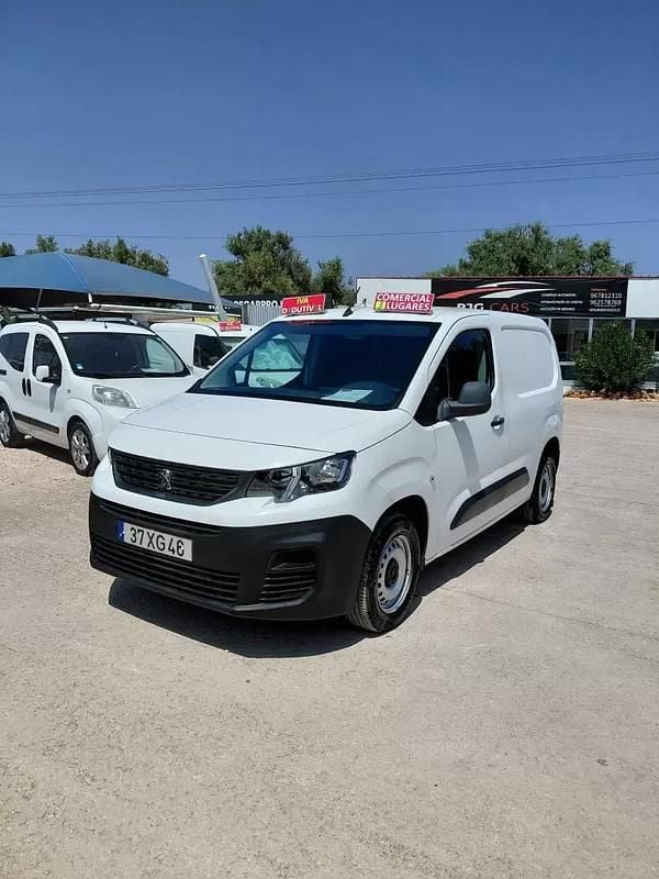 Branco Usado 2019 Peugeot Partner Monovolume | € 13.980 (Preço elevado) - Imagem 1/4