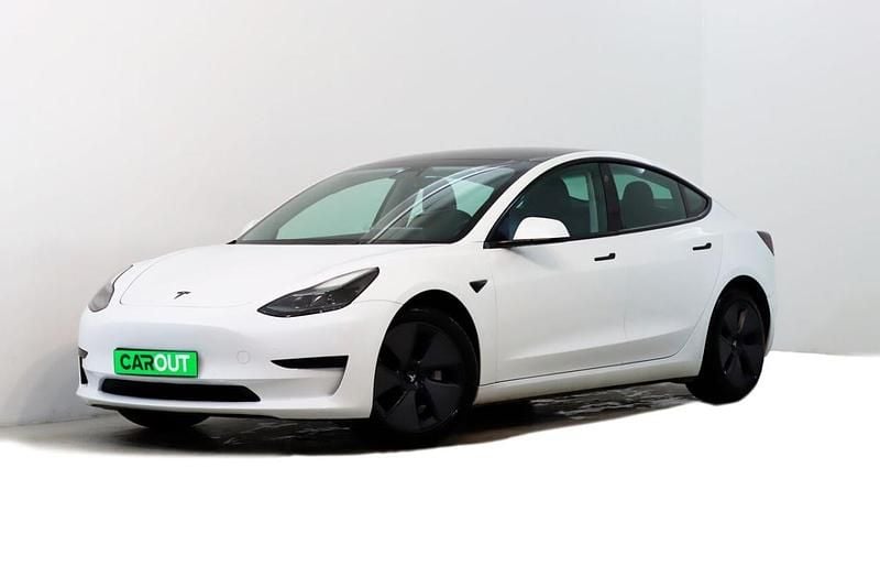 Branco Usado 2021 Tesla Model 3 Sedan | € 27.500 (Preço justo) - Imagem 1/4