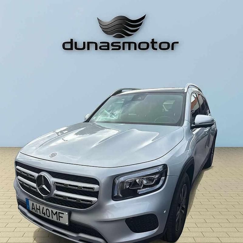 Cinzento Usado 2021 Mercedes GLB180 SUV | € 34.900 (Preço justo) - Imagem 1/4