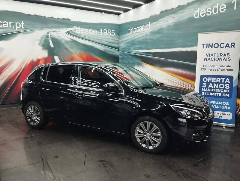 Usado Peugeot 308 130 HP (95 kW) 2021 Preto