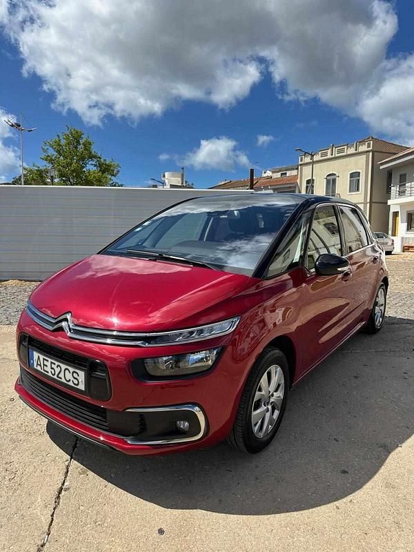 Vermelho Usado 2019 Citroën C4 Picasso Monovolume | € 14.900 (Preço justo) - Imagem 1/4