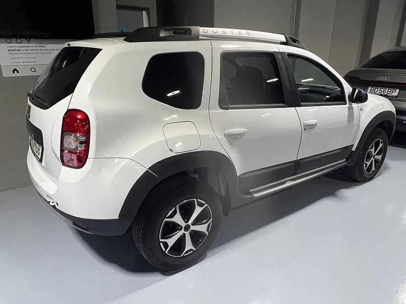 Usado Dacia Duster 109 HP (80 kW) 2018 Branco SUV