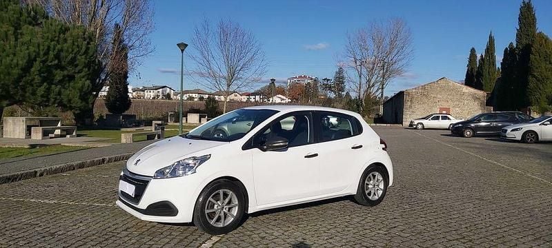 Usado Peugeot 208 82 HP (60 kW) 2017 Citadino