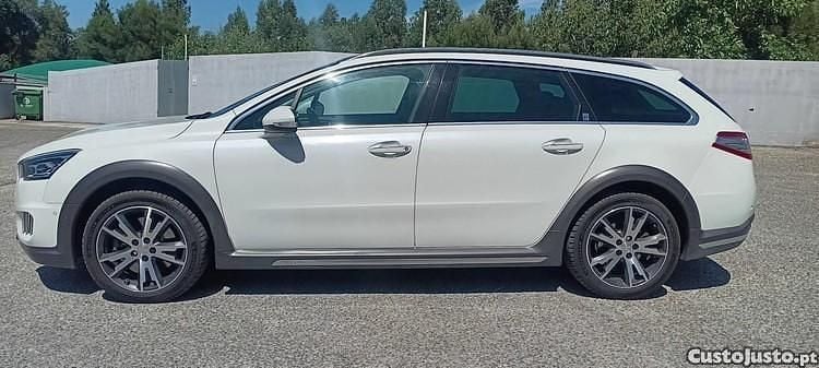 Branco Usado 2014 Peugeot 508 RXH Carrinha | € 13.988 (Preço justo) - Imagem 1/1