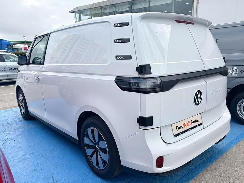 Usado VW ID. Buzz Pro 210 kW (286 HP) 2024 Branco Monovolume