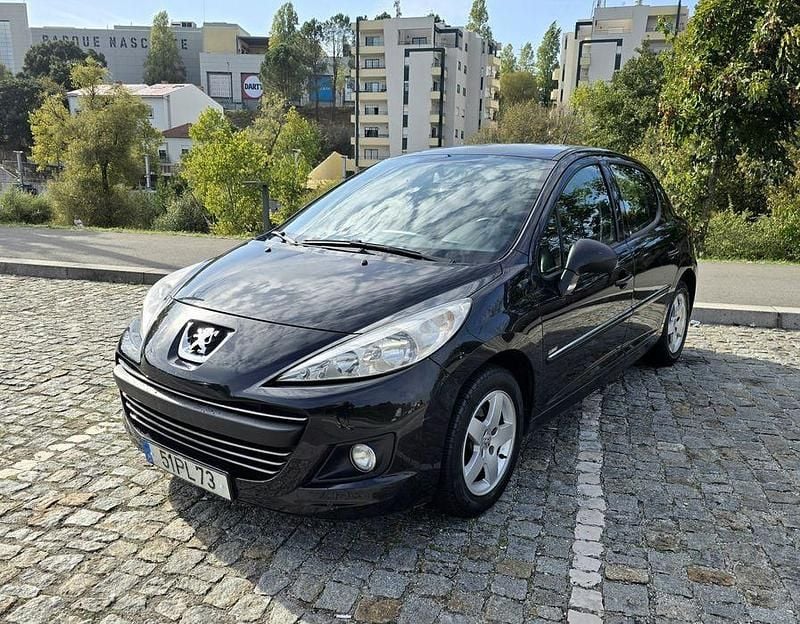 Usado 2011 Peugeot 207 Sedan | € 4.200 (Super Preço) - Imagem 1/4