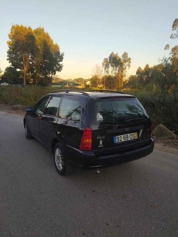 Preto Usado 2000 Ford Focus Carrinha | € 1.400 (Preço justo) - Imagem 1/4