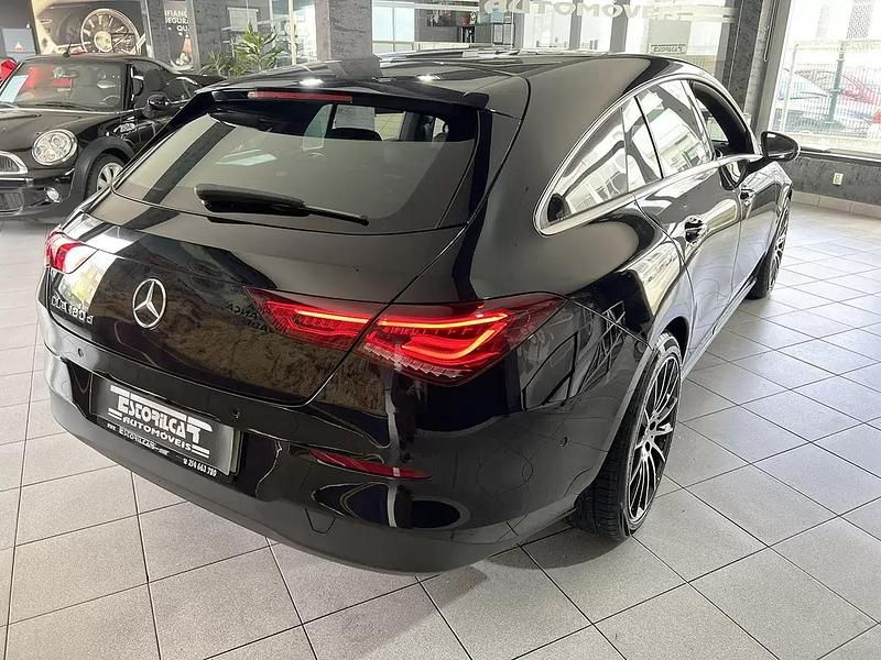 Usado Mercedes CLA180 Shooting Brake Business 116 HP (85 kW) 2020 Preto Carrinha