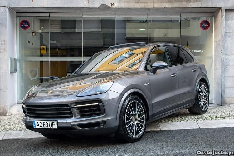 Cinza Usado 2021 Porsche Cayenne SUV | € 77.800 (Bom preço) - Imagem 1/1