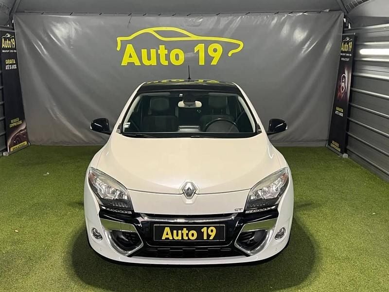 Usado Renault Mégane III 110 HP (80 kW) 2013 Branco Coupé