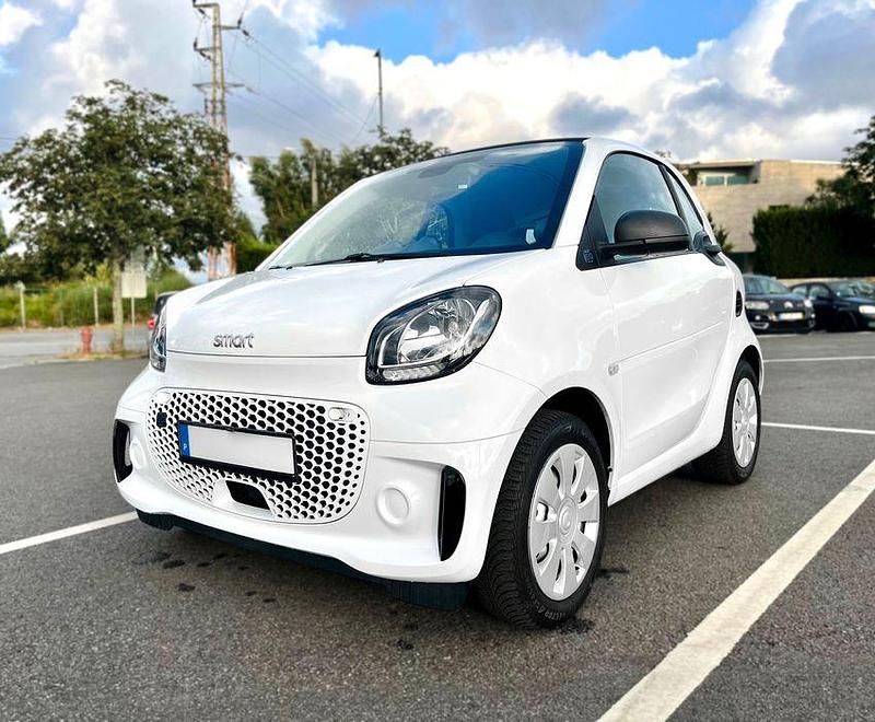 Usado 2021 Smart ForTwo Electric Drive | € 12.500 - Imagem 1/4