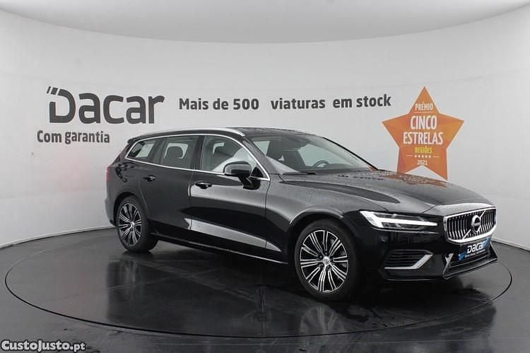 Usado Volvo V60 Inscription 340 HP (250 kW) 2021 Preto Carrinha