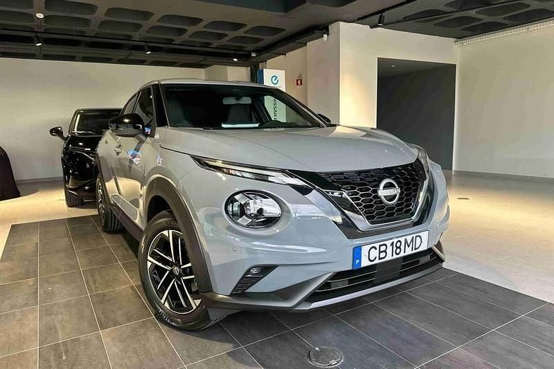 Cinzento Novo 2025 Nissan Juke N-Connecta SUV | € 25.250 (Preço justo) - Imagem 1/4
