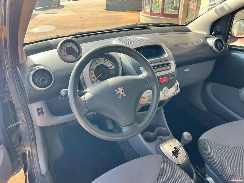 Usado Peugeot 107 68 HP (50 kW) 2007 Antracite Citadino