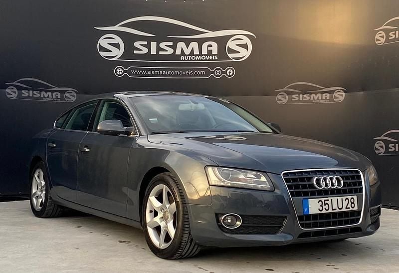 Azul Usado 2011 Audi A5 Coupé | € 11.950 (Super Preço) - Imagem 1/4