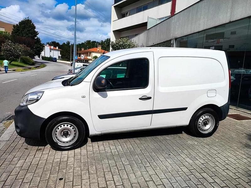 Usado Renault Kangoo Business 95 HP (69 kW) 2021 Branco Monovolume