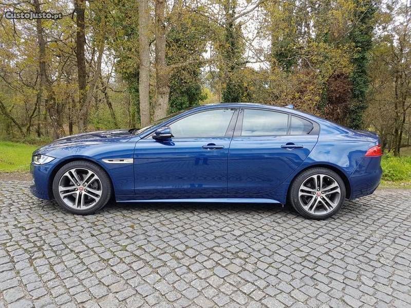 Vendido Jaguar  XE  2 0 d  R Sport Carros usados para venda