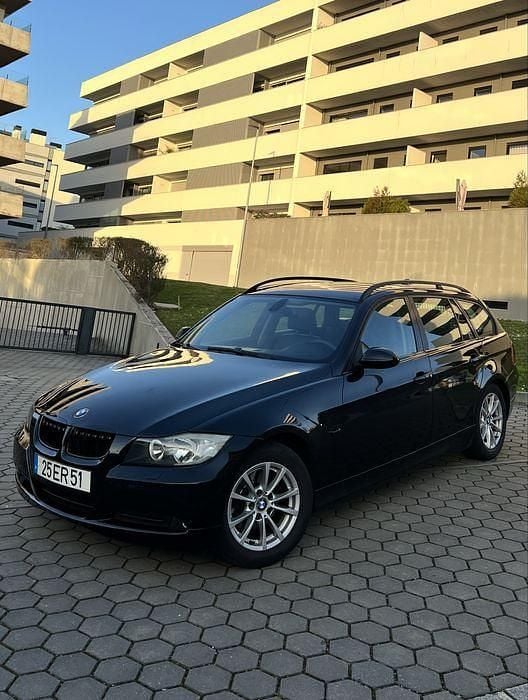 Usado BMW 318 143 HP (105 kW) 2008 Sedan