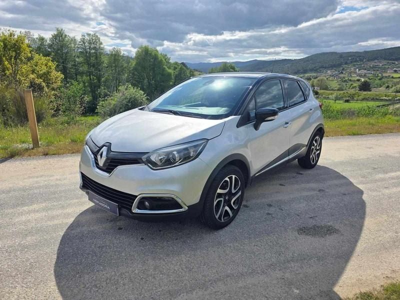 Usado Renault Captur 90 HP (66 kW) 2015 Cinzento SUV