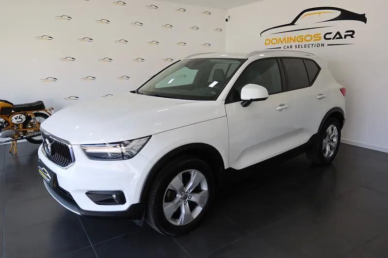 Usado Volvo XC40 Momentum 150 HP (110 kW) 2018 Branco SUV
