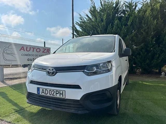 Branco Usado 2020 Toyota Proace City City Monovolume | € 13.900 - Imagem 1/4