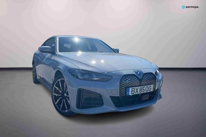 Branco Novo 2025 BMW i4 Comfort Edition Sedan | € 75.003 (Preço justo) - Imagem 1/4
