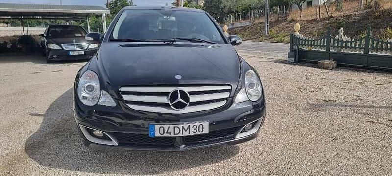 Preto Usado 2006 Mercedes 320 Carrinha | € 9.999 - Imagem 1/4