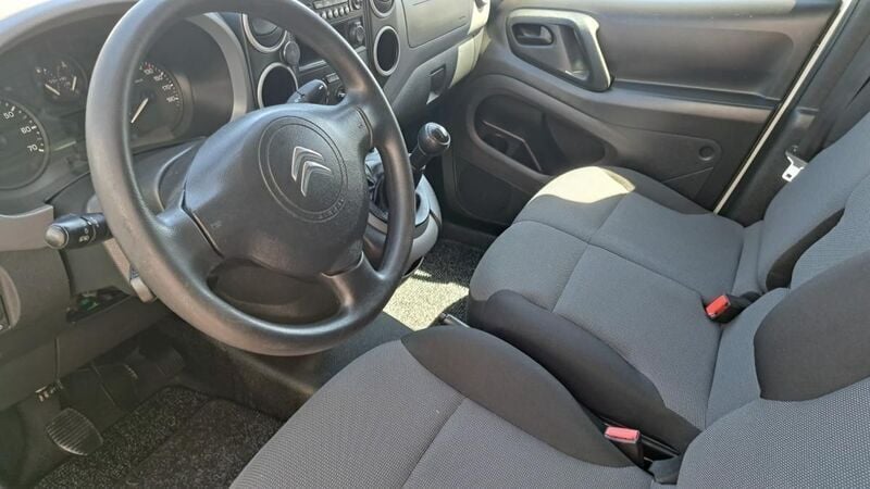 Usado Citroën Berlingo 100 HP (73 kW) 2017 Branco Monovolume