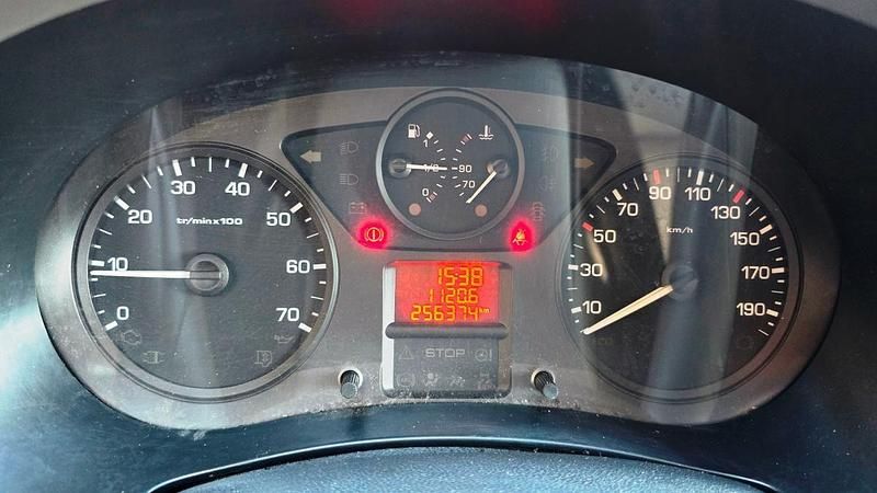 Usado Citroën Berlingo 90 HP (66 kW) 2013 Branco Monovolume