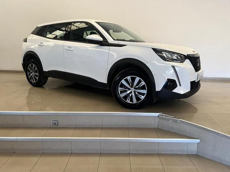 Branco Usado 2022 Peugeot 2008 Active SUV | € 17.990 (Bom preço) - Imagem 1/4