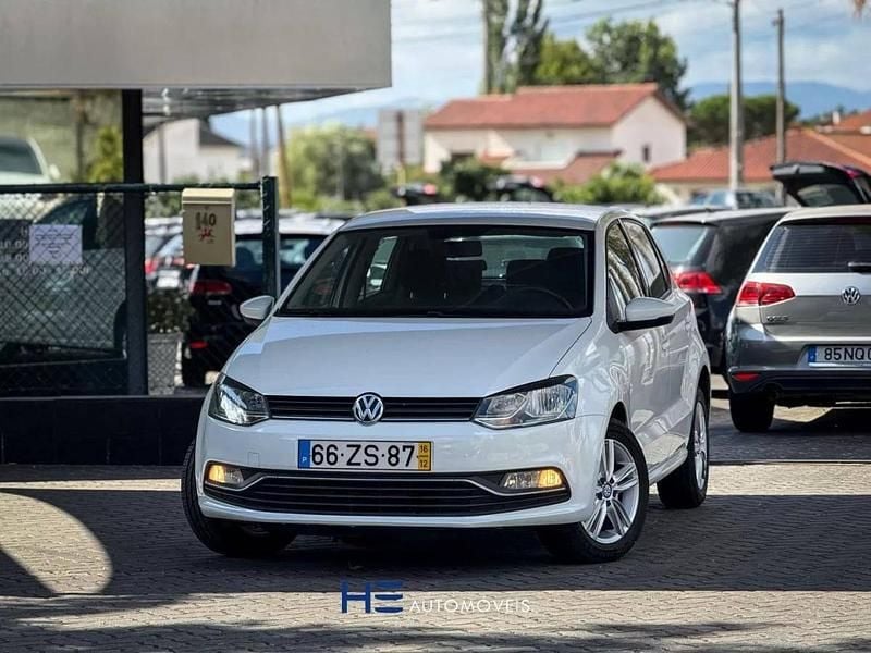 Branco Usado 2016 VW Polo Trendline Citadino | € 9.800 (Preço justo) - Imagem 1/4