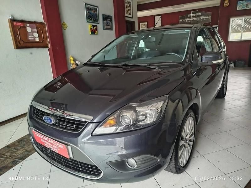 Usado Ford Focus 109 HP (80 kW) 2009 Cinzento