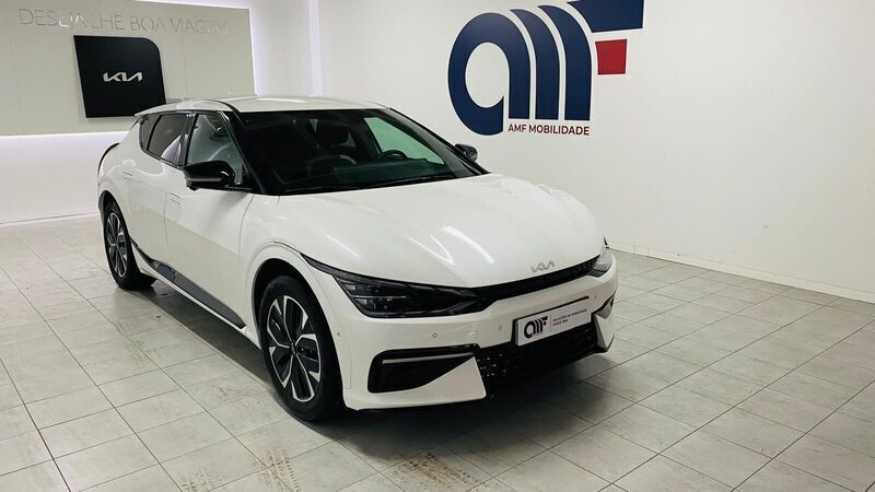 Branco Usado 2021 Kia EV6 4 SUV | € 37.999 (Preço justo) - Imagem 1/4