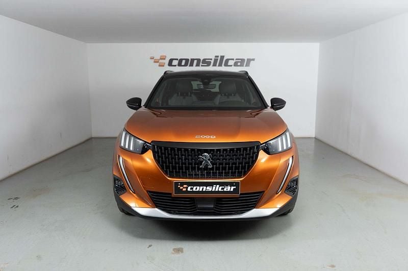 Usado Peugeot 2008 GT 130 HP (95 kW) 2021 Laranja SUV
